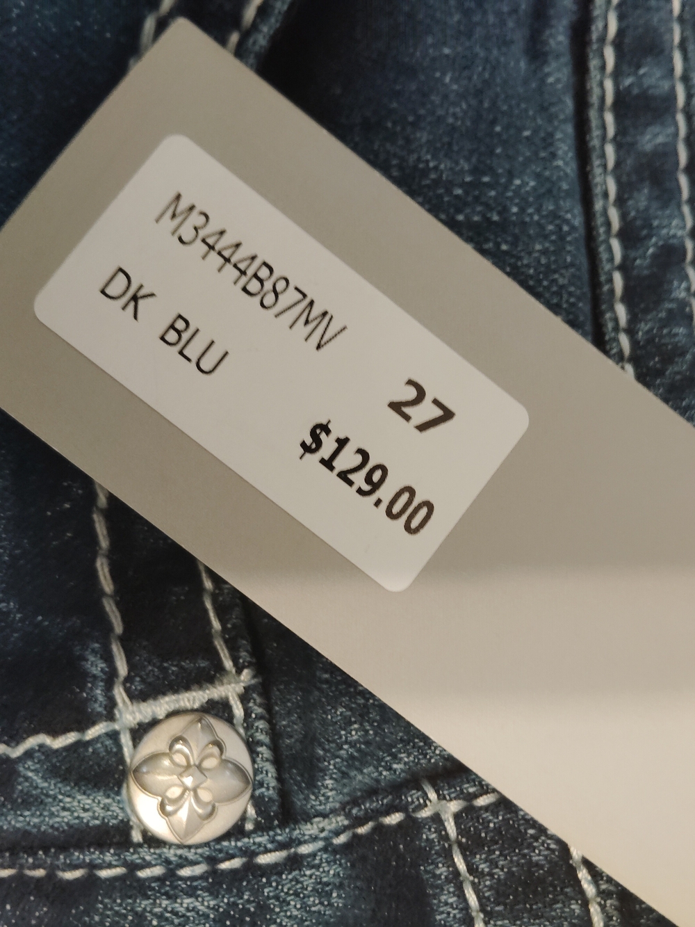 Miss Me Dark Blue Bootcut Jeans with Embroidered Pockets!! NWT ✅ Mid-Rise - Picture 7 of 16